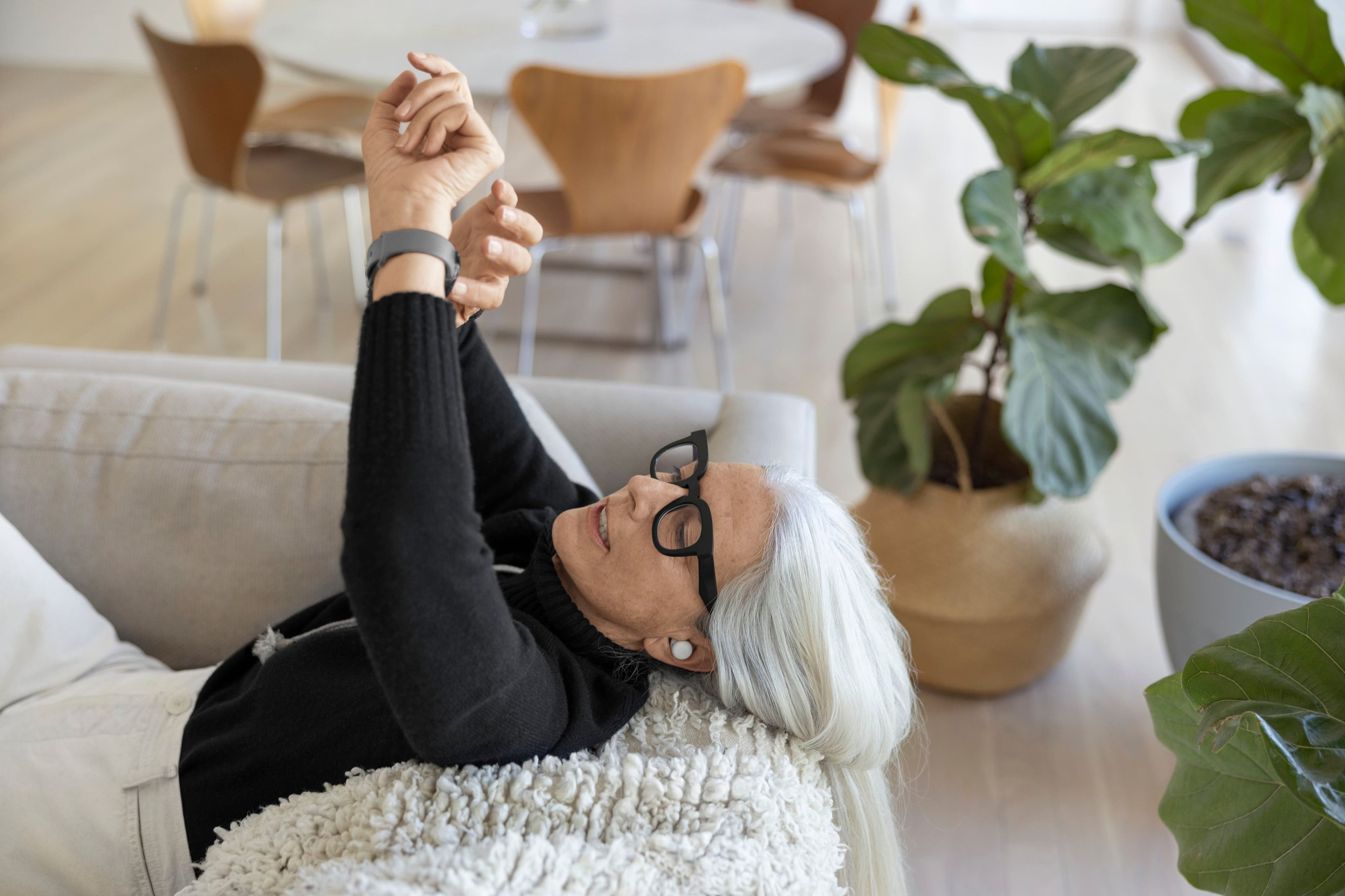 Google - Pixel Watch Prata Aço Inoxidável Smartwatch 41mm com Carvão Active Band Wifi/BT - Prata/Carvão-GA03305-US