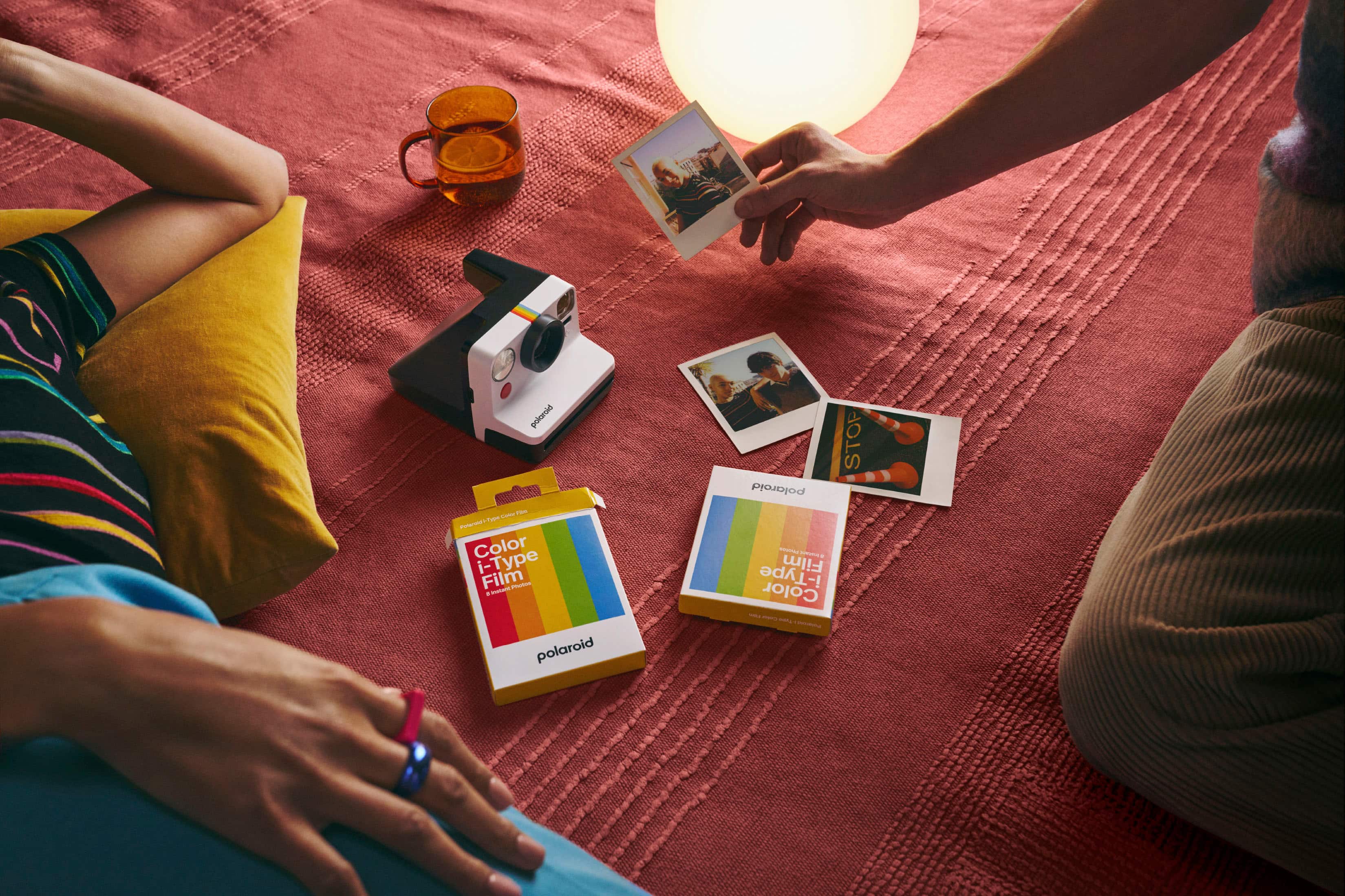 Polaroid - Now Instant Film Câmera Fotográfica Geração 2- Preto & Branco -009072