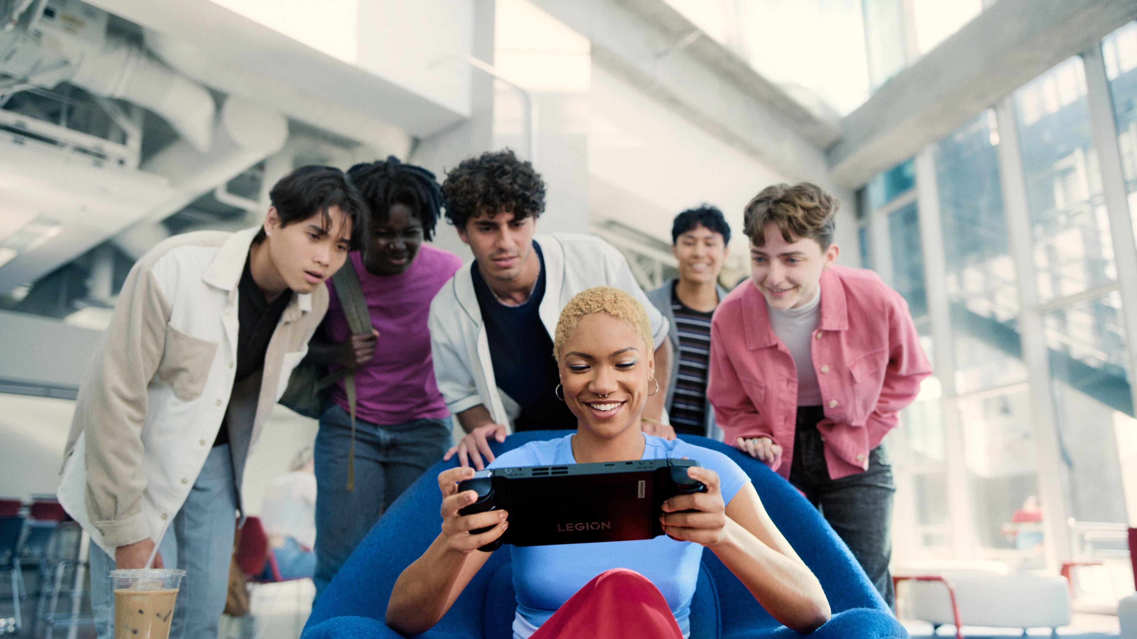 Lenovo - Legion Go 8,8" 144Hz WQXGA Controle portátil para jogos - AMD Ryzen Z1 Extreme - 16GB com SSD de 1 TB - Shadow Black-83E1001YUS