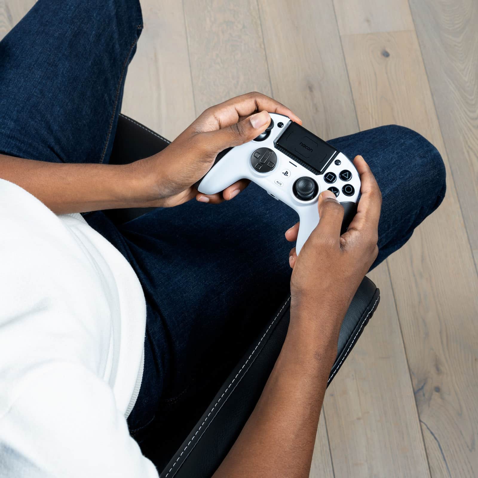 Nacon - Controle sem fio para para vídeo gameRevolution 5 Pro para PS5, PS4 e PC - Branco-50-1727-01