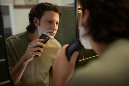 Philips Norelco Shaver 2400, barbeador elétrico sem fio com aparador pop-up - Deep Black-X3001/90