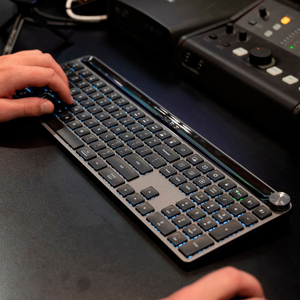 JLab - Teclado sem fio Epic - Preto-KEPICKEYRBLK4
