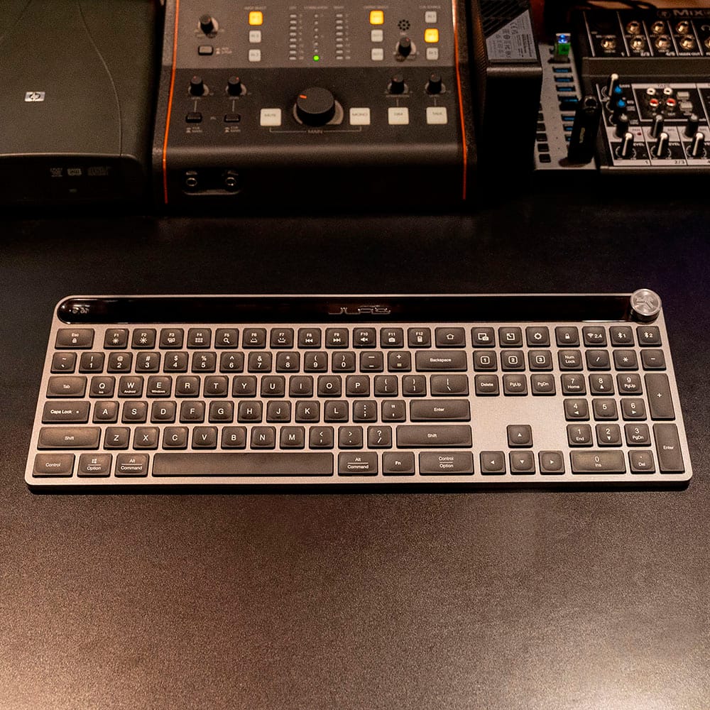 JLab - Teclado sem fio Epic - Preto-KEPICKEYRBLK4