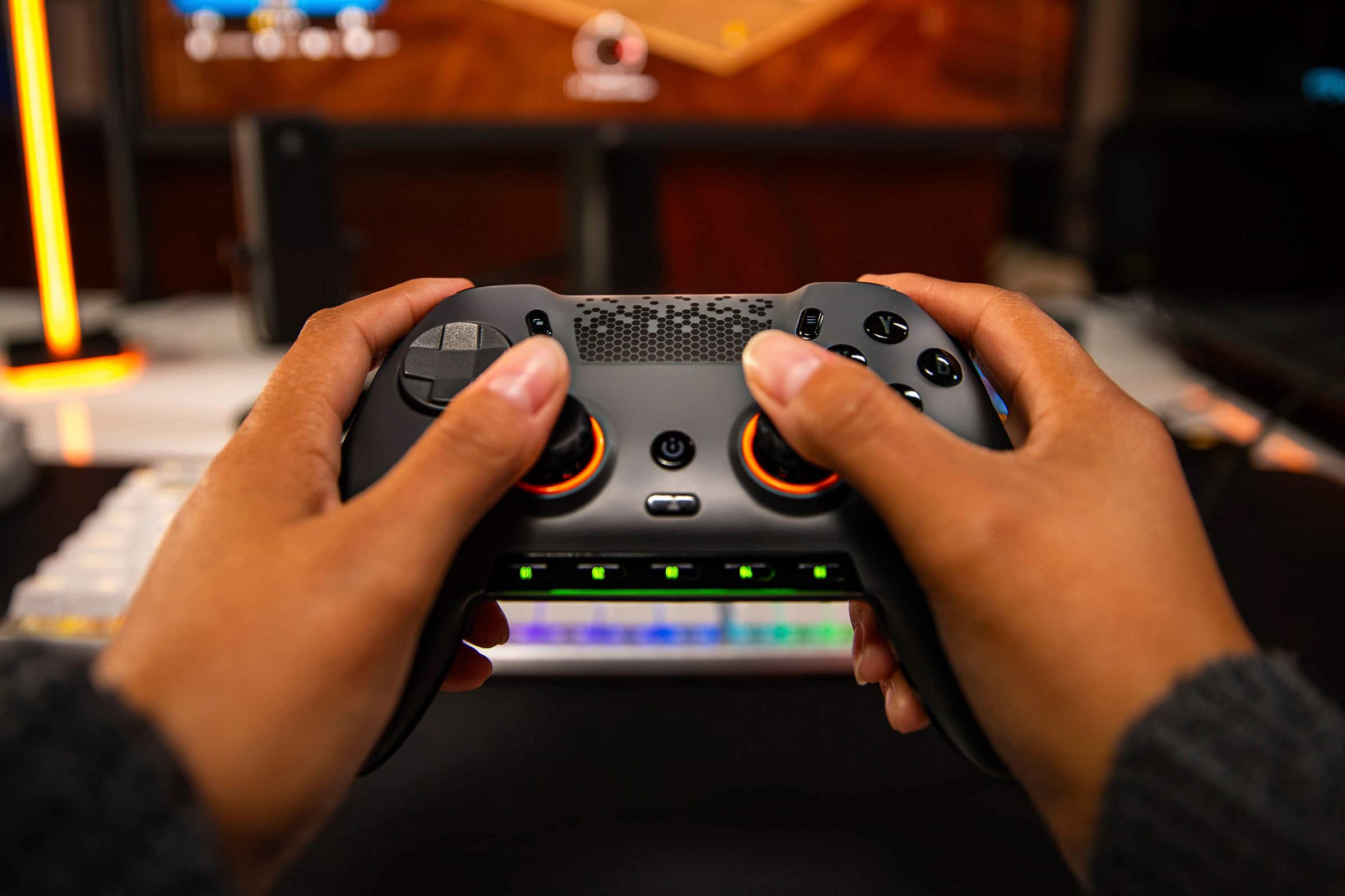 SCUF - Controle para video game com fio ENVISION para PC - Preto-601-178-01-001-NA